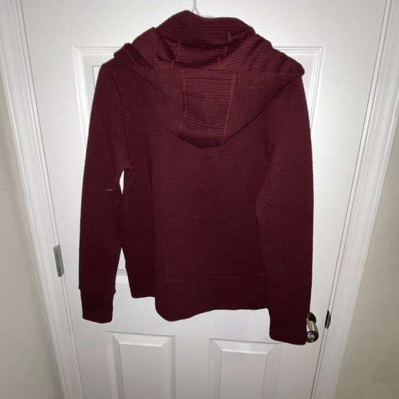 Women’s athletic jacket with hood small - Picture 6 of 8